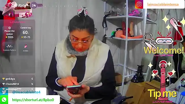 LaInsaciableIntensa online show from February 23, 1:57 am