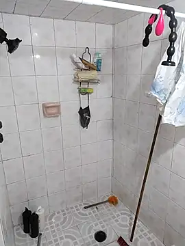 LaInsaciableIntensa online show from September 22, 11:51 pm