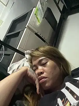 Snapshot of pinay4uwithagoodheart chatting on December 18, 8:48 pm pinay4uwithagoodheart online show from December 18, 8:48 pm