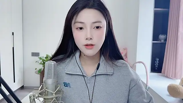 HaagenDazs  online show from December 4, 5:27 am