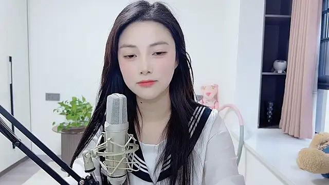 HaagenDazs  online show from December 4, 8:34 am