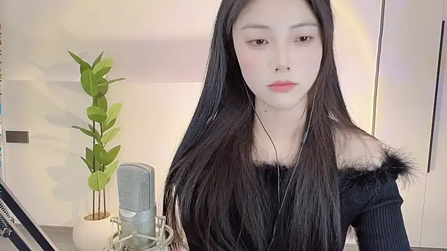 HaagenDazs  online show from February 23, 1:10 pm