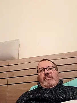 mike9473 online show from November 2, 3:58 pm