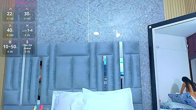 veronicaroose  online show from June 13, 12:36 pm
