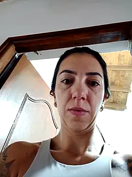 Snapshot of LunaZambrano chatting on November 30, 4:11 pm LunaZambrano online show from November 30, 4:11 pm