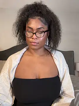 CandyLuxxxx online show from March 14, 2:10 am