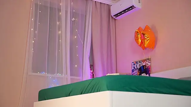 RosyEmily online show from January 14, 1:26 am