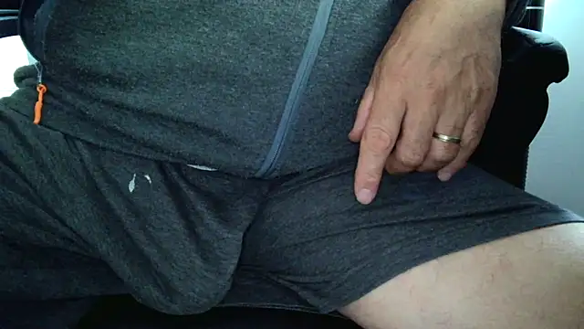 scorviergexh online show from September 23, 1:03 pm