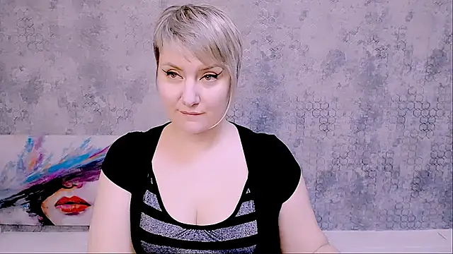 Djullia online show from February 7, 6:03 am