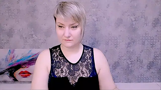 Djullia online show from February 8, 6:12 am