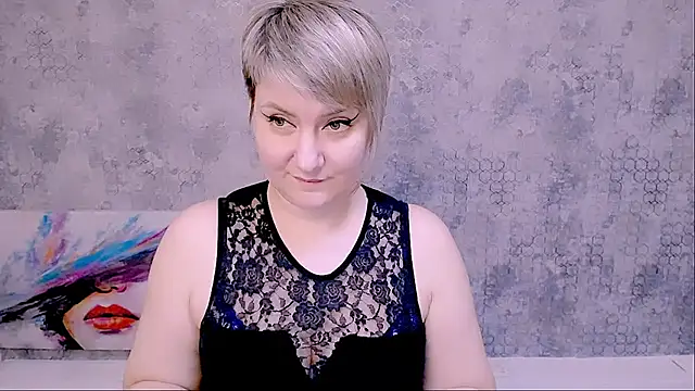 Djullia online show from February 14, 3:15 pm