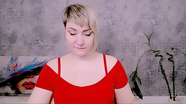 Djullia online show from March 19, 6:39 am