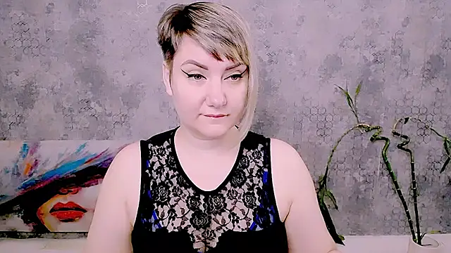 Djullia online show from May 31, 5:04 am
