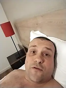 manubm03 online show from November 24, 8:08 pm