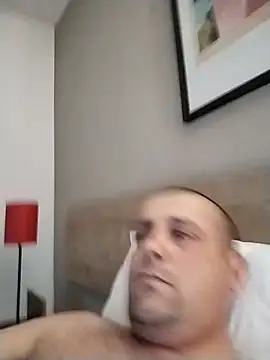 manubm03 online show from November 25, 9:48 pm