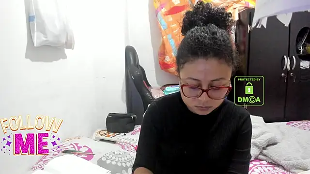 Snapshot of bonnie_lam_ chatting on November 14, 4:33 am bonnie lam online show from November 14, 4:33 am