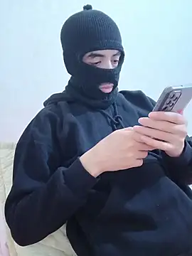 arabqueen online show from December 15, 7:40 pm