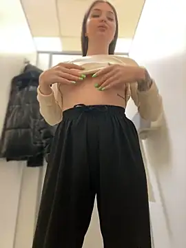 KrisMagnoly online show from December 16, 4:16 pm