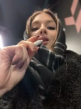 KrisMagnoly online show from January 22, 2:46 pm