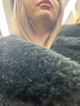 KrisMagnoly online show from March 7, 4:22 pm