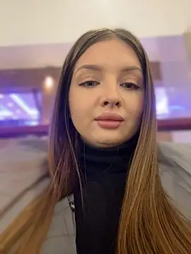 KrisMagnoly online show from February 2, 6:06 pm