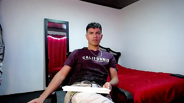 Snapshot of Deiby_casas chatting on February 6, 7:02 am Deiby casas online show from February 6, 7:02 am