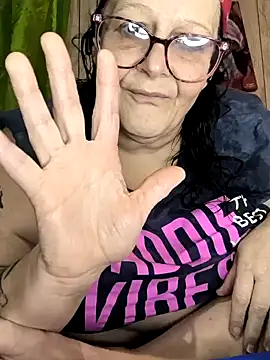 davisdesiresxh online show from December 27, 2:01 pm