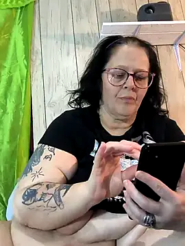 davisdesiresxh online show from January 9, 3:34 pm