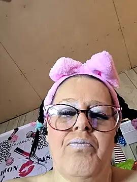 davisdesiresxh online show from February 19, 4:11 pm