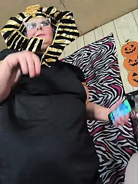 davisdesiresxh online show from October 28, 1:25 pm