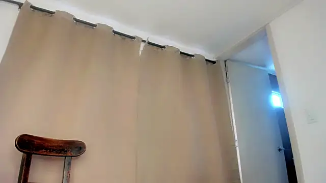 Genesis Sandoval online show from November 23, 6:08 pm