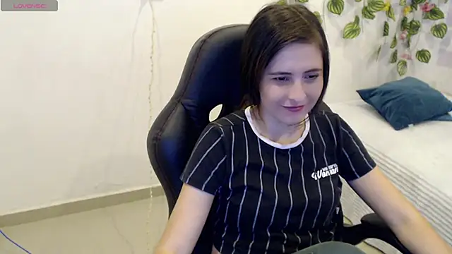 tania sweet   online show from January 17, 4:04 pm