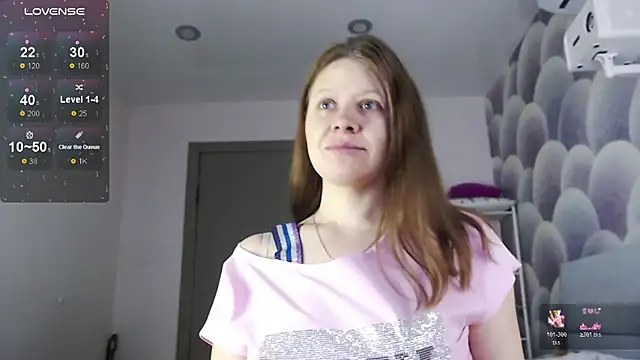 alekasamui online show from December 17, 1:33 am