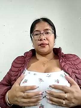   valentina18 online show from November 13, 1:10 pm