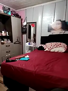 Snapshot of morenafit122 chatting on March 2, 2:08 am morenafit122 online show from March 2, 2:08 am