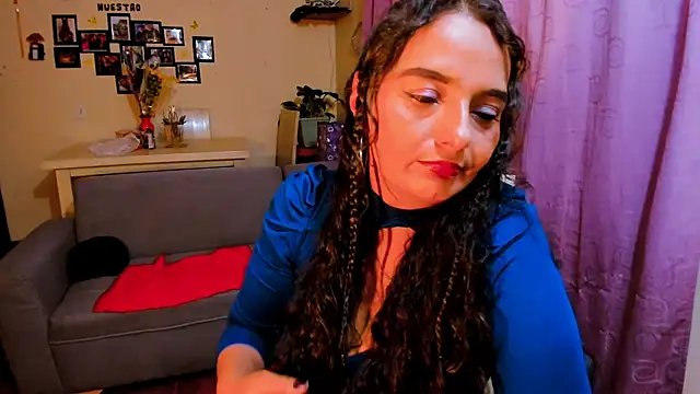 emma luxy online show from March 13, 4:41 am