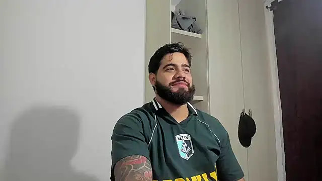 Snapshot of _Coddygold_ chatting on October 31, 12:28 pm Coddygold online show from October 31, 12:28 pm