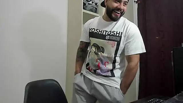 Snapshot of _Coddygold_ chatting on November 20, 11:59 pm Coddygold online show from November 20, 11:59 pm