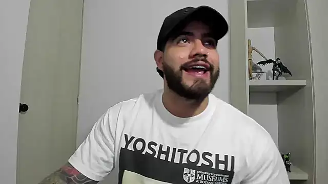 Snapshot of _Coddygold_ chatting on November 22, 11:59 pm Coddygold online show from November 22, 11:59 pm