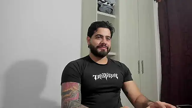 Snapshot of _Coddygold_ chatting on November 23, 12:05 pm Coddygold online show from November 23, 12:05 pm