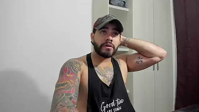 Snapshot of _Coddygold_ chatting on November 26, 3:57 pm Coddygold online show from November 26, 3:57 pm