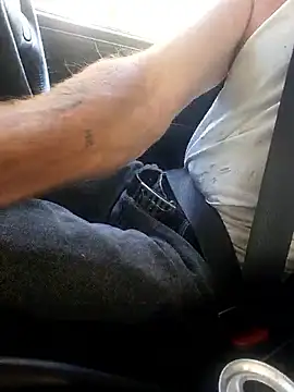 wilfukany1 online show from April 19, 12:22 am