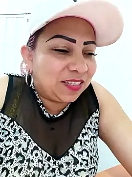 Alyona21 online show from March 4, 10:05 pm