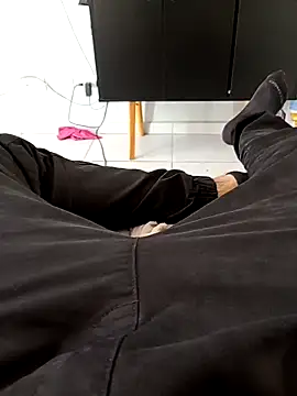 Snapshot of Santosgui14 chatting on November 19, 6:19 pm Santosgui14 online show from November 19, 6:19 pm