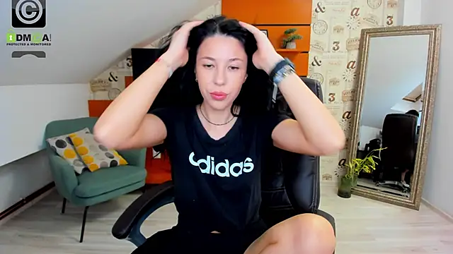 EmillyTaylor online show from January 15, 4:36 am