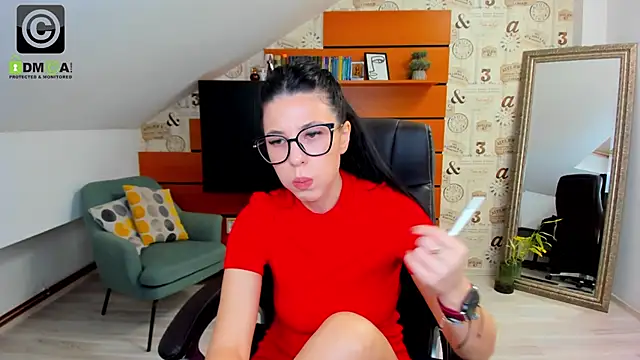 EmillyTaylor online show from January 31, 6:46 am