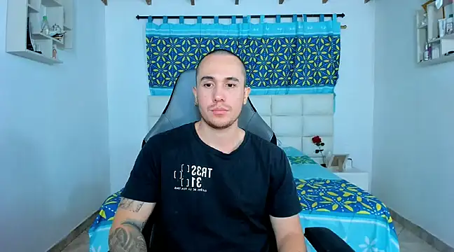 juan  jimenez online show from February 11, 11:33 pm