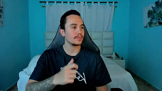 juan  jimenez online show from March 22, 12:47 am