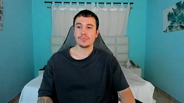 juan  jimenez online show from April 10, 8:24 pm