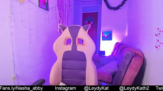 Nasha abby online show from December 13, 12:09 am